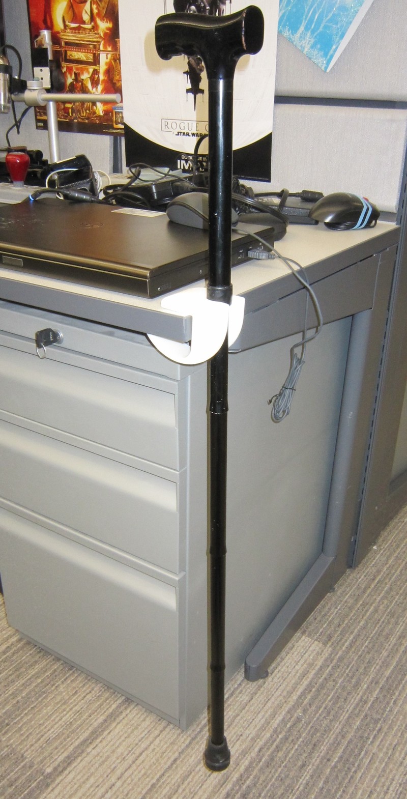 Simple cane holder