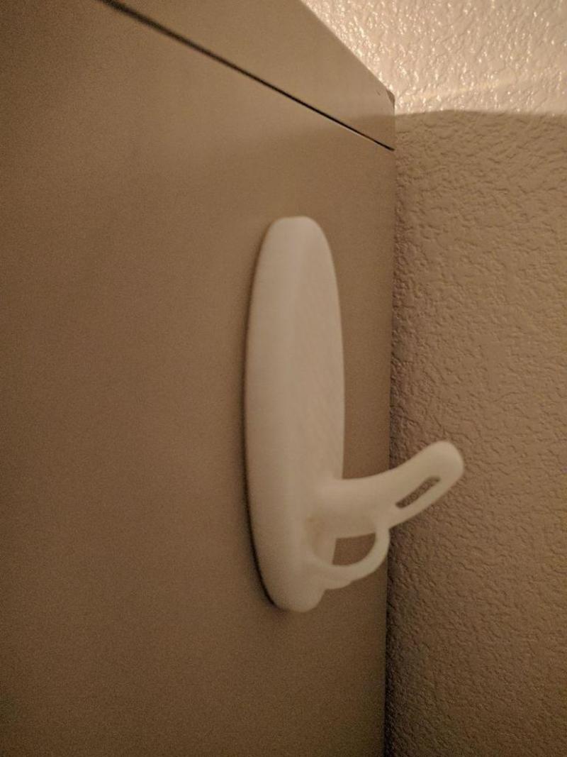 Command strip hook