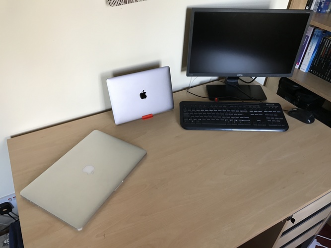 Apple MacBook Stand - By 3DEX