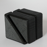 Protective corner for table [PARAMETRIC] - Thumbnail 3
