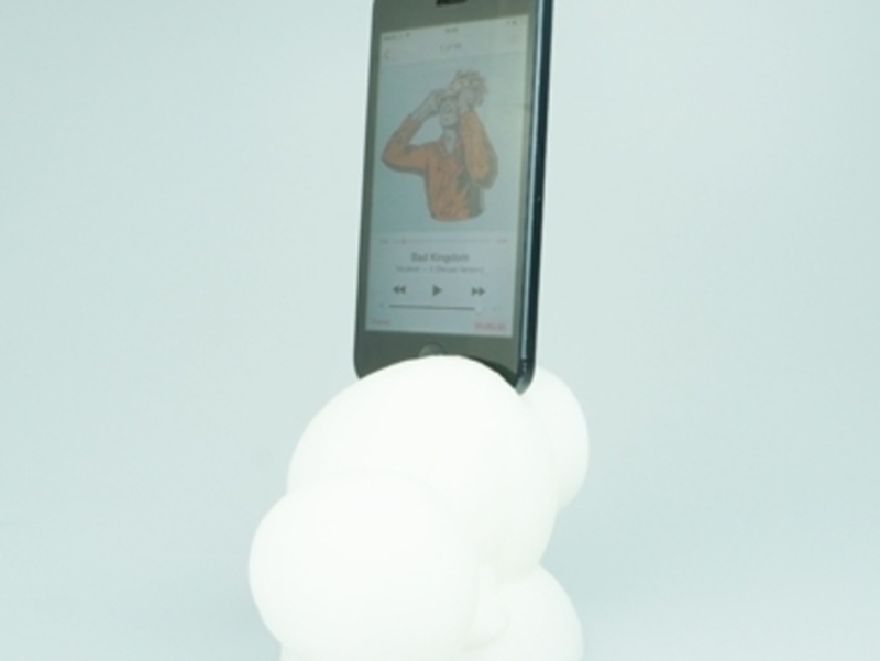  void speaker booster for Iphone 4