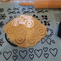 Small Detailed Tractor Cookiecutter 3D Printing 130146