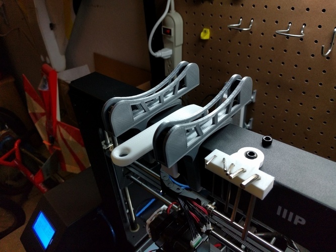 Top Mounting Rolling Spool Holder for Maker Select 3D Print 130286