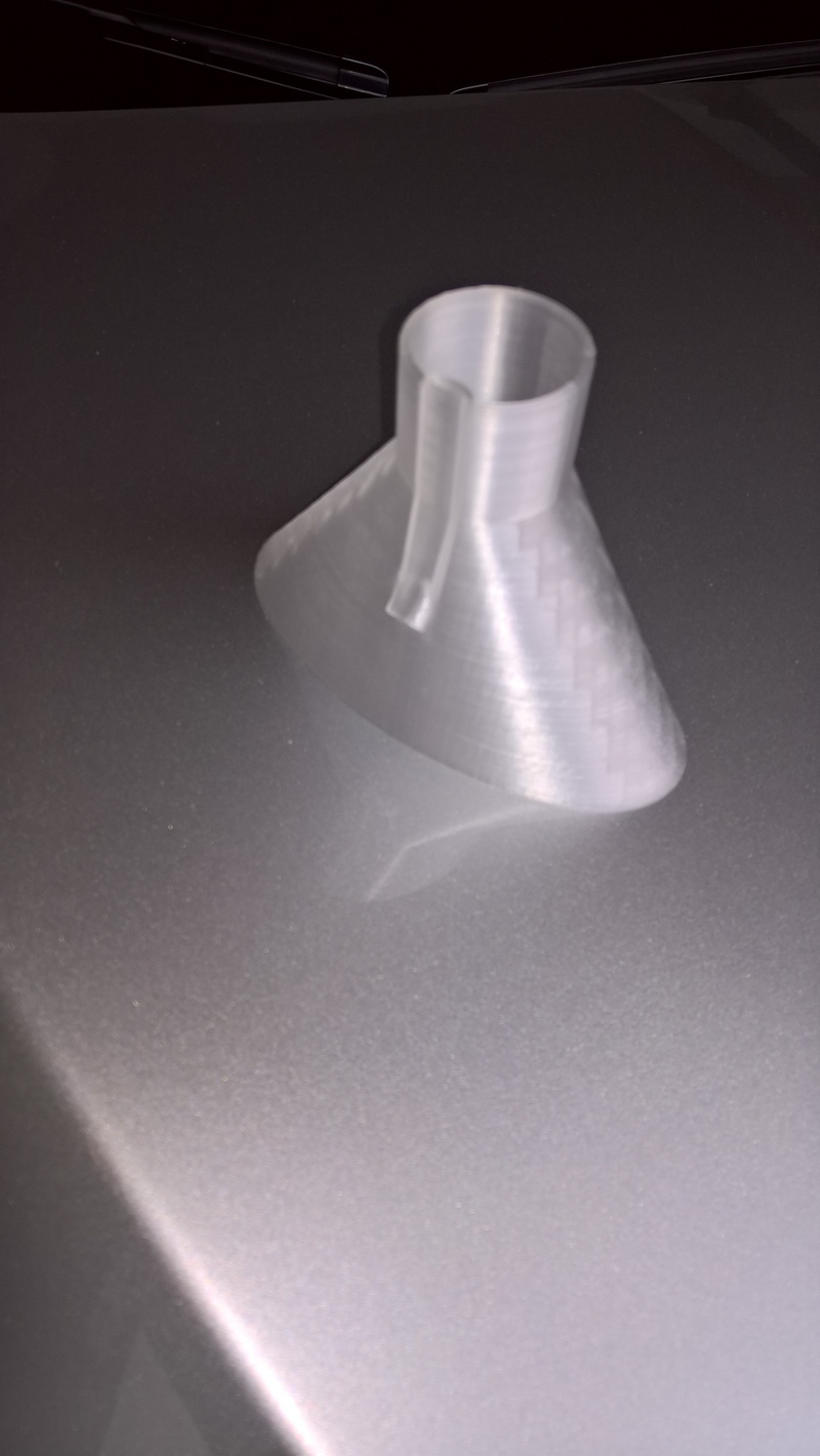 Hopper for glass cleaning water