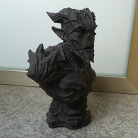 Gargoyle Bust - Thumbnail 2