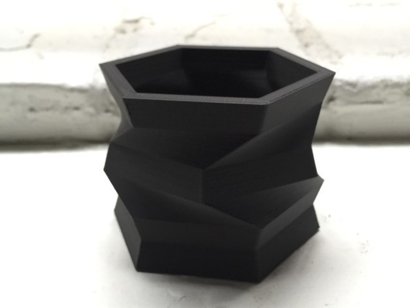 Twisted Hexagon Vessel