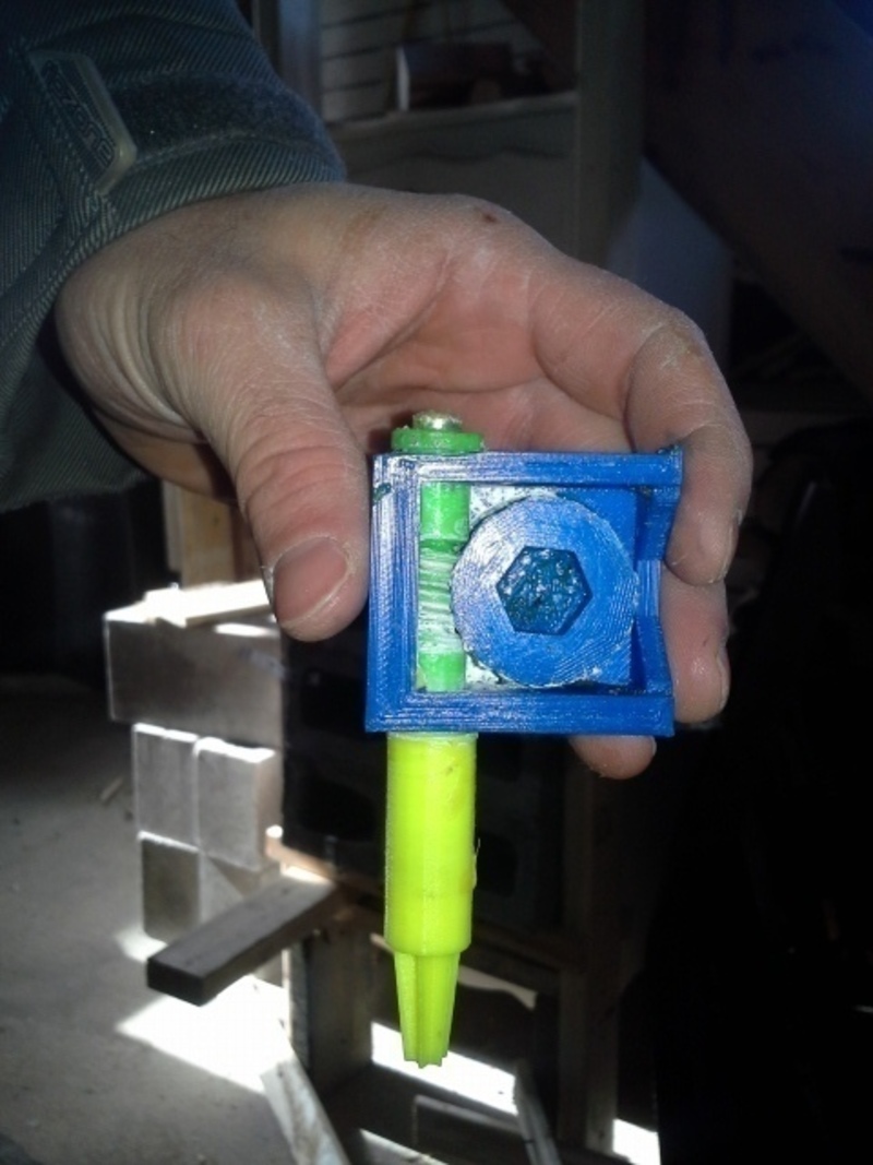 worm + gear + reinforced with metal screw