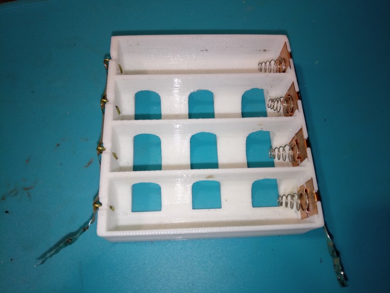 Battery support 18950