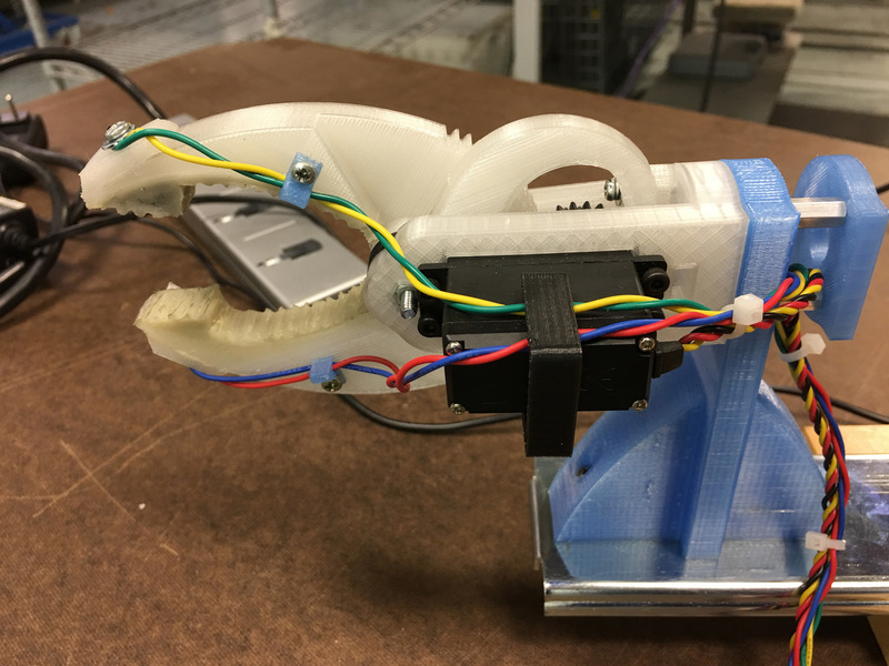 Gripper with Larger Flat Ends - Pinshape