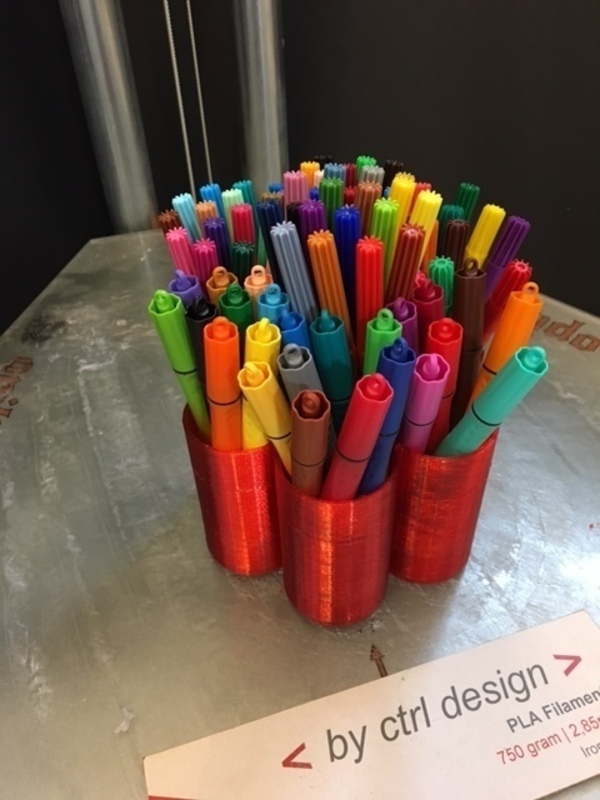 Pen tray