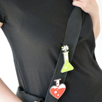 Love chemistry brooch/pin - Thumbnail 6