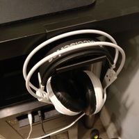 Headphone Hanger - Thumbnail 2