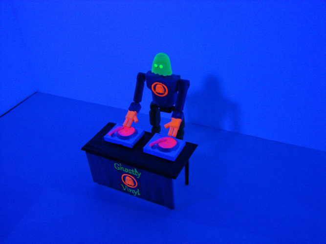 Ghostly Vinyl Challenge Robot DJ 3D Print 138910