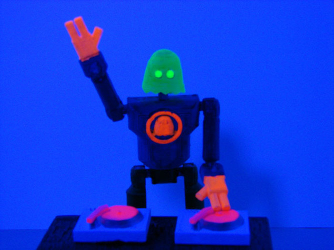 Ghostly Vinyl Challenge Robot DJ 3D Print 138924