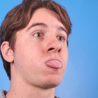 Making Faces In The MakerBot 3D Photobooth - Thumbnail 2