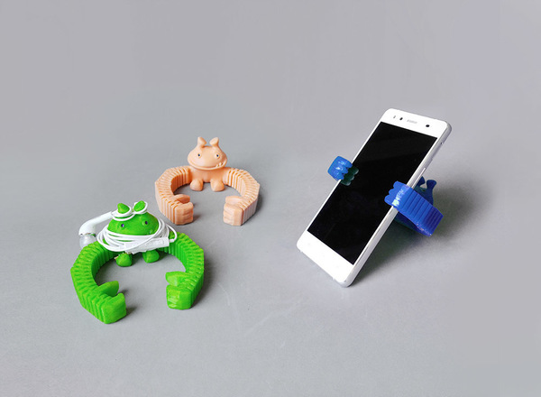 Medium Smartphone Hugger 3D Printing 140612
