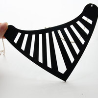 Triangle necklace - Thumbnail 2