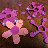 Fidget Spinner Fan - Thumbnail 1