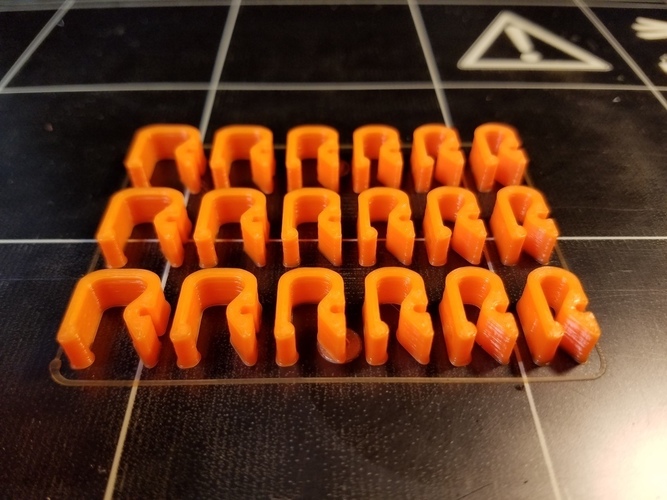 Filament clips for different size spools