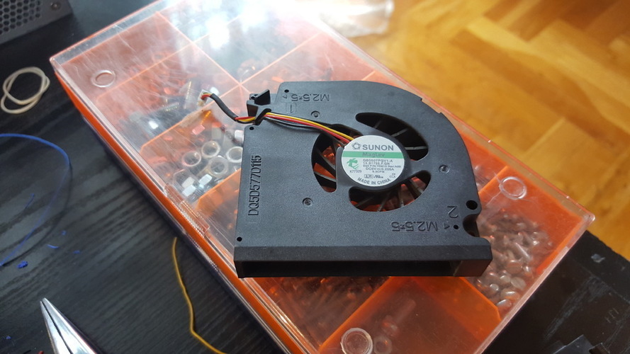 Laptop fan conversion to part cooler fan for 3D printer