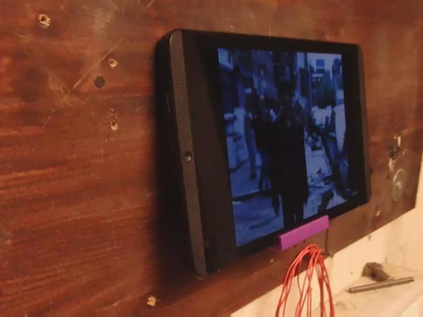 Tablet / Smartphone Fixed Wall Holder