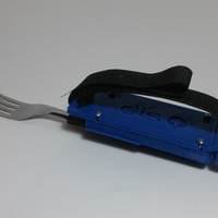Latching device for people with mobility disabilities in hands.  - Thumbnail 6