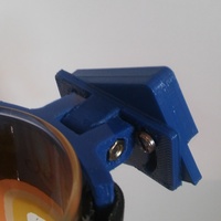 Latching device for people with mobility disabilities in hands.  - Thumbnail 9