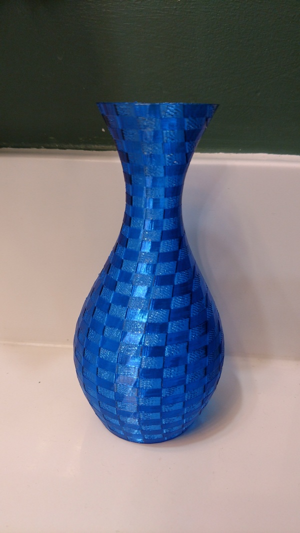 Twistalicious Rose Vase
