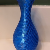 Twistalicious Rose Vase - Thumbnail 3