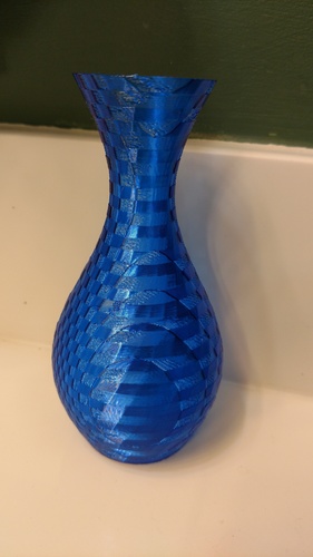 Twistalicious Rose Vase 3D Print 146448