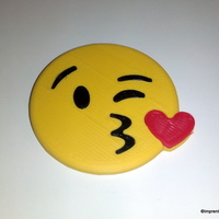 WhatsApp Kiss - Thumbnail 2