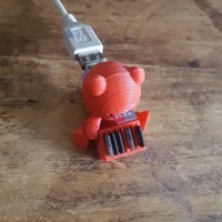 SD reader man - Thumbnail 2