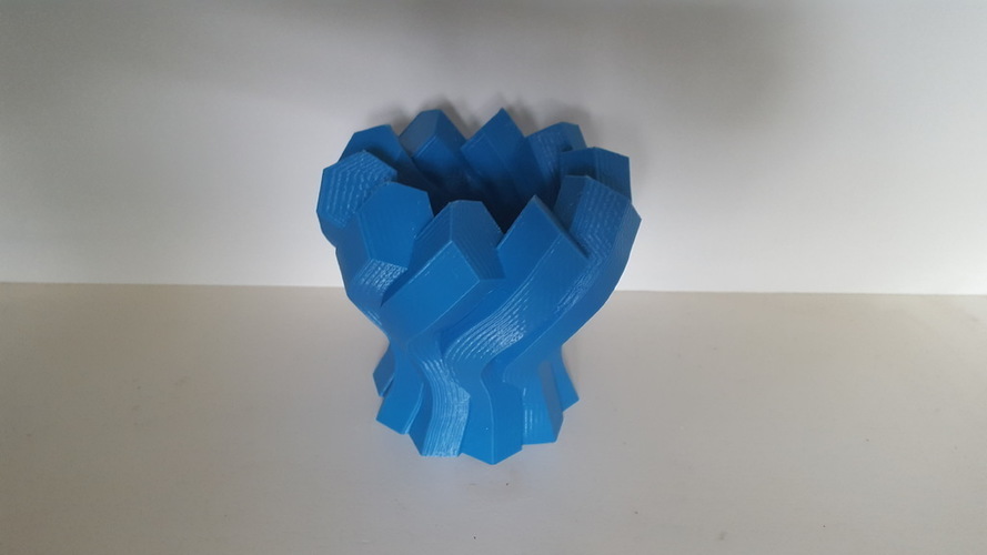 Twisted Hexagon Colum pot/vase  2 3D Print 150306