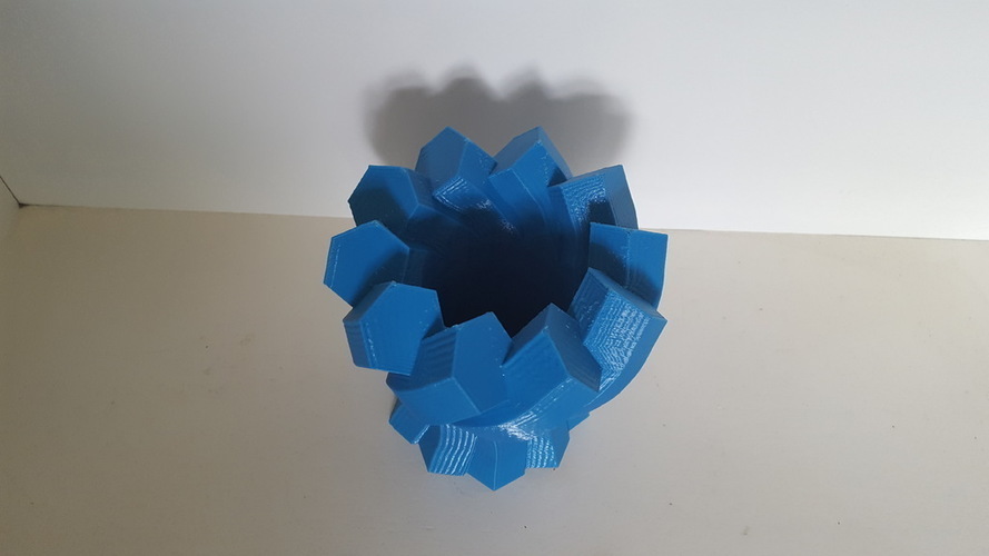 Twisted Hexagon Colum pot/vase  2 3D Print 150307