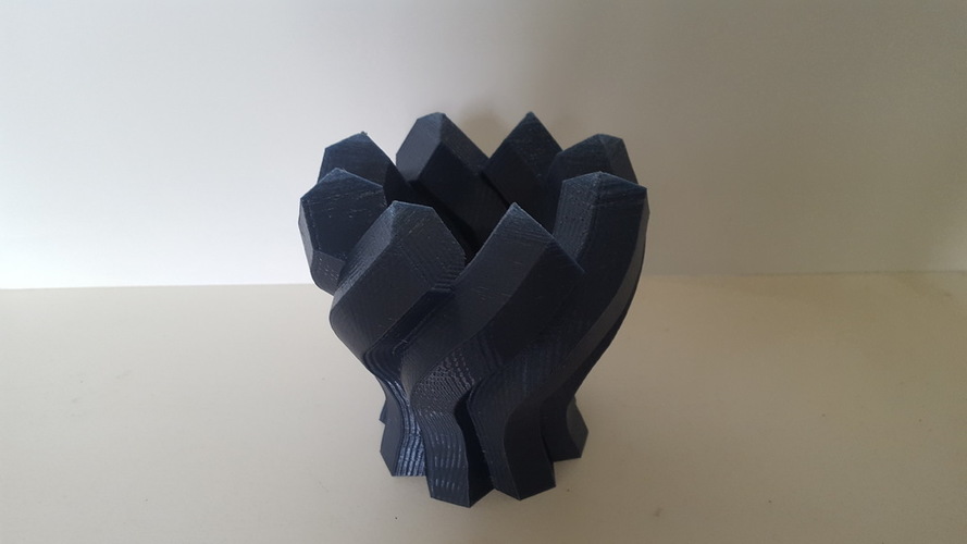 Twisted Hexagon Colum pot/vase  3D Print 150309