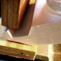 Bee Feeder - Thumbnail 6