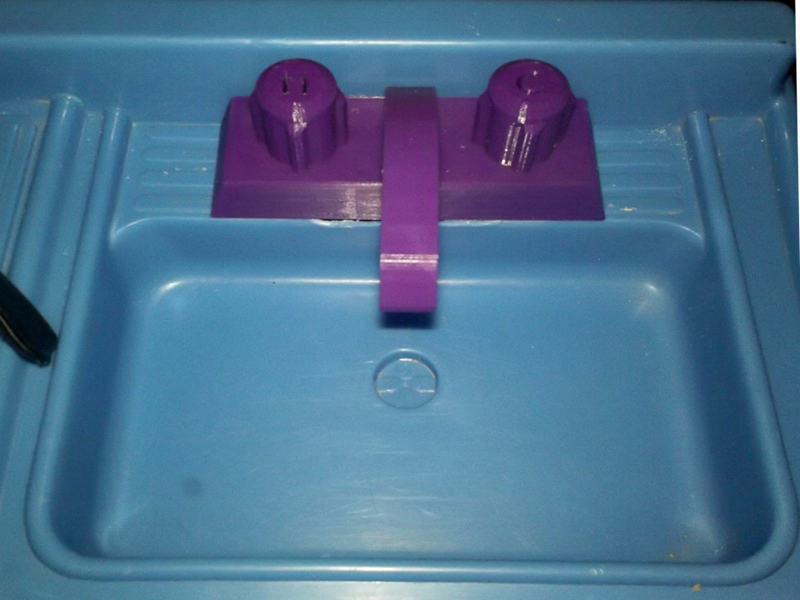 Play kitchen - sink faucet