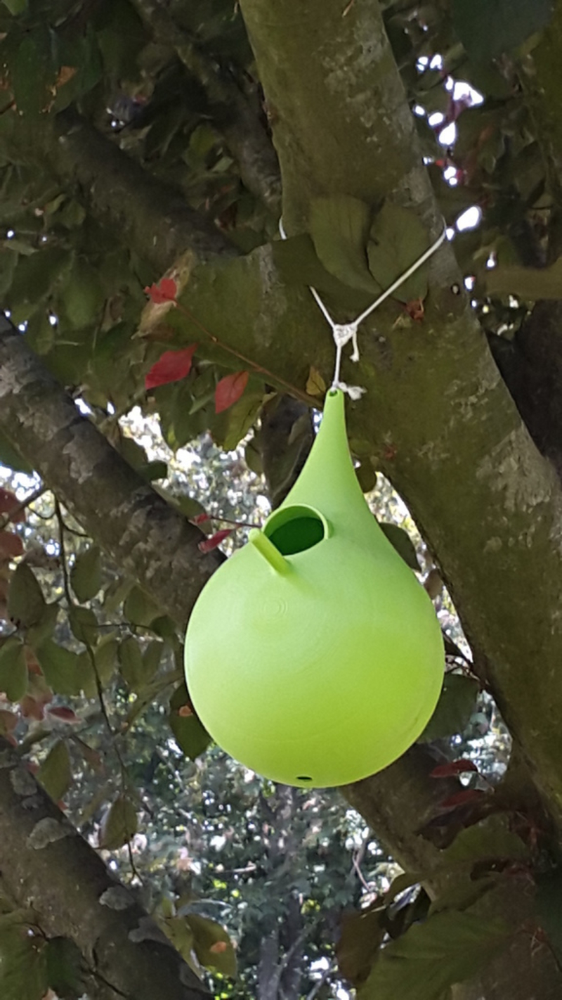 Drop birdhouse