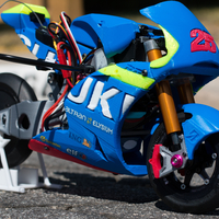 2016 Suzuki GSX-RR 1:8 Racing RC MotoGP Version2 - Thumbnail 1