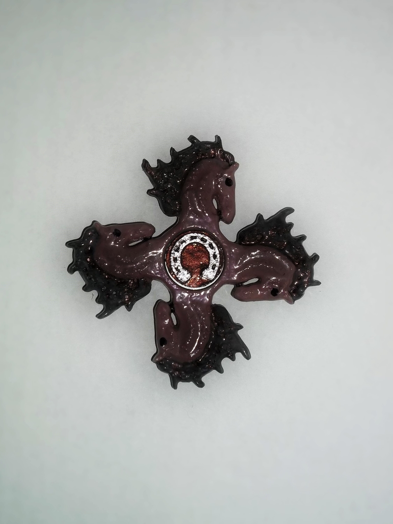 BELLAS HORSEHEAD SPINNER