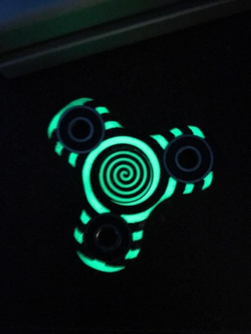 608 fidget dual colour Spiral Spinner