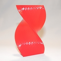 Triangle spiral vase - Thumbnail 2