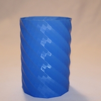 Twisted Vase - Thumbnail 2
