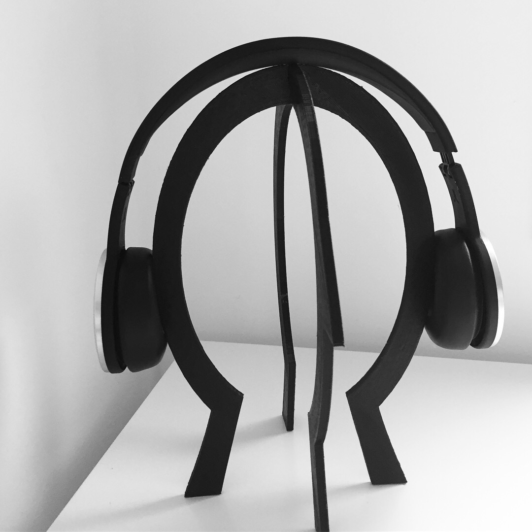 3D Printed headphone head shape stand by ramonangosto Pinshape