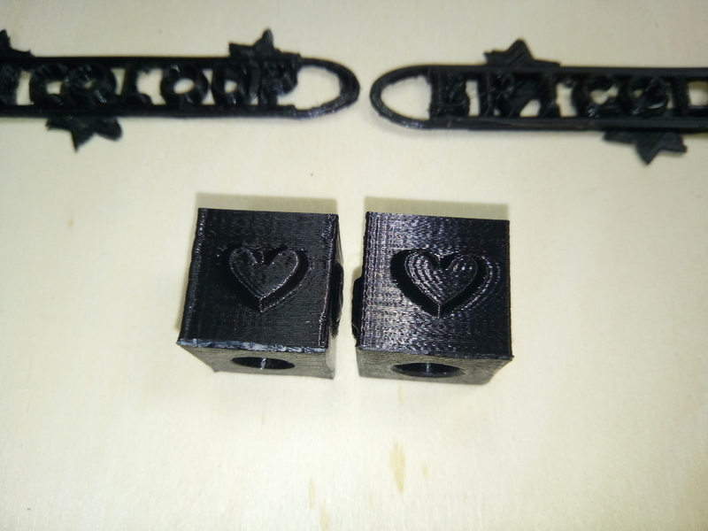 Cube de 20 avec motifs 