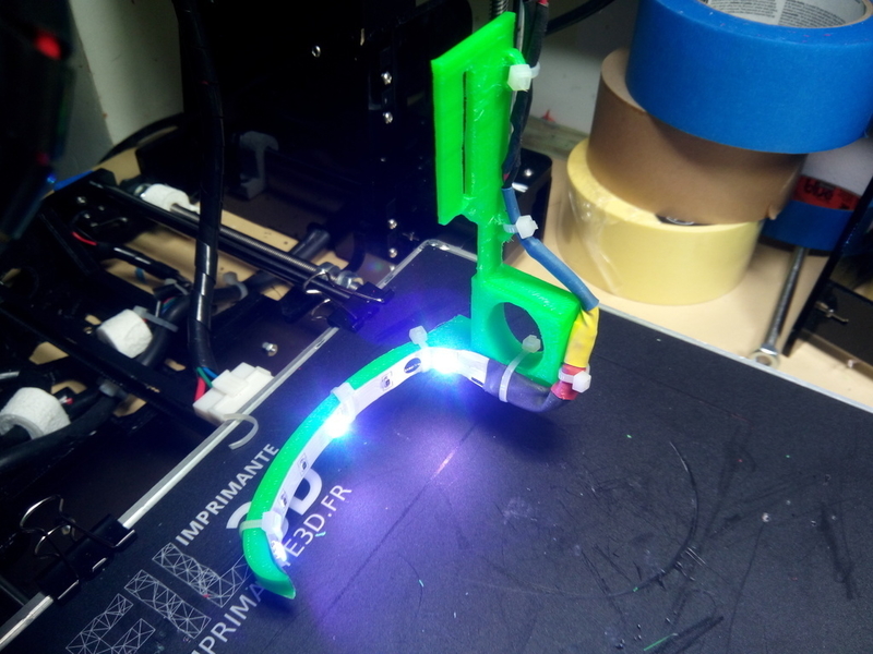 Support Eclairage extrudeur  