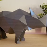 Low-Poly Rhino - Thumbnail 4