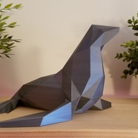 Low-Poly Seal - Thumbnail 3