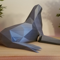 Low-Poly Seal - Thumbnail 4