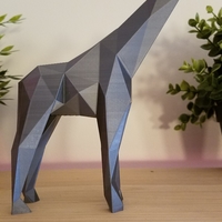 Low-Poly Giraffe - Thumbnail 3
